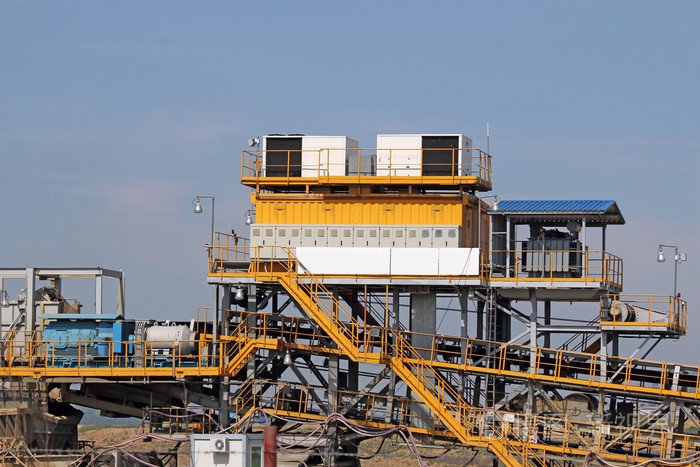 重工机械对煤矿开采安全性的具体贡献是什么 重工机械对煤矿开采安全性的具体贡献是什么