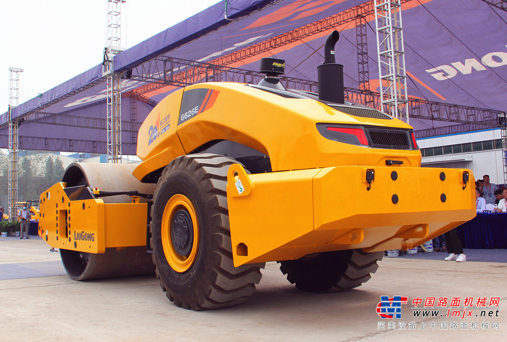 重工机械中使用无人驾驶技术的法律和道德问题有哪些 重工机械中使用无人驾驶技术的法律和道德问题有哪些