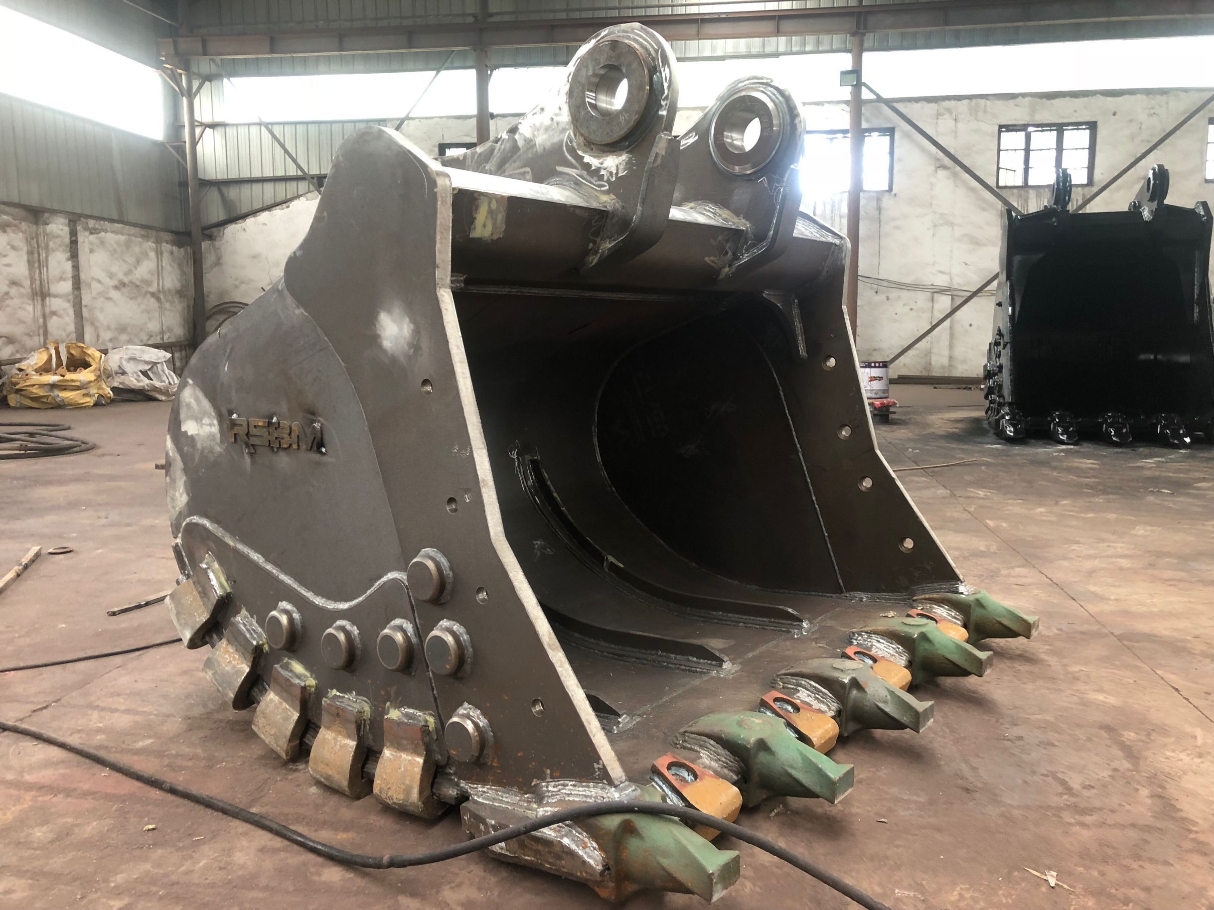 如何解决重工机械设备长期使用的技术挑战