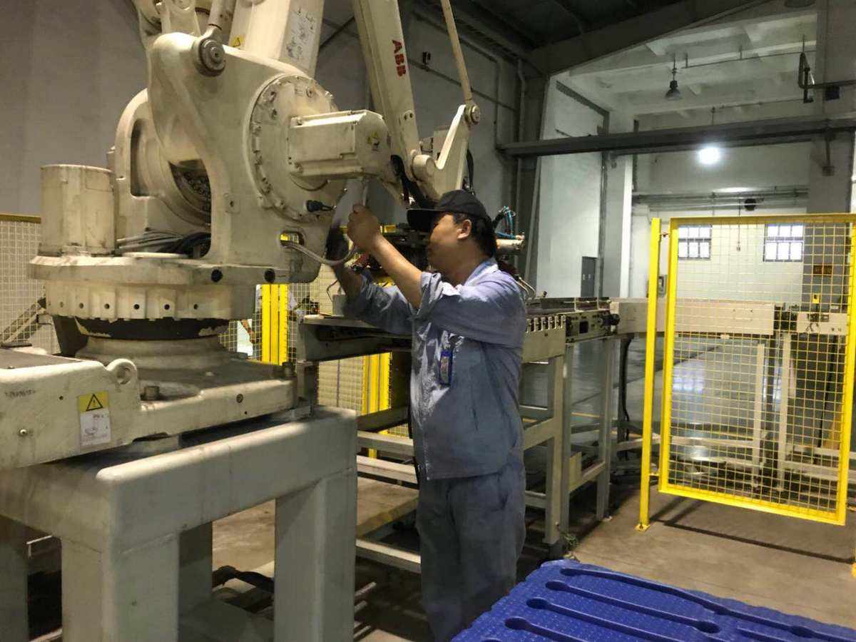 高温条件下重工机械的维护保养技巧有哪些